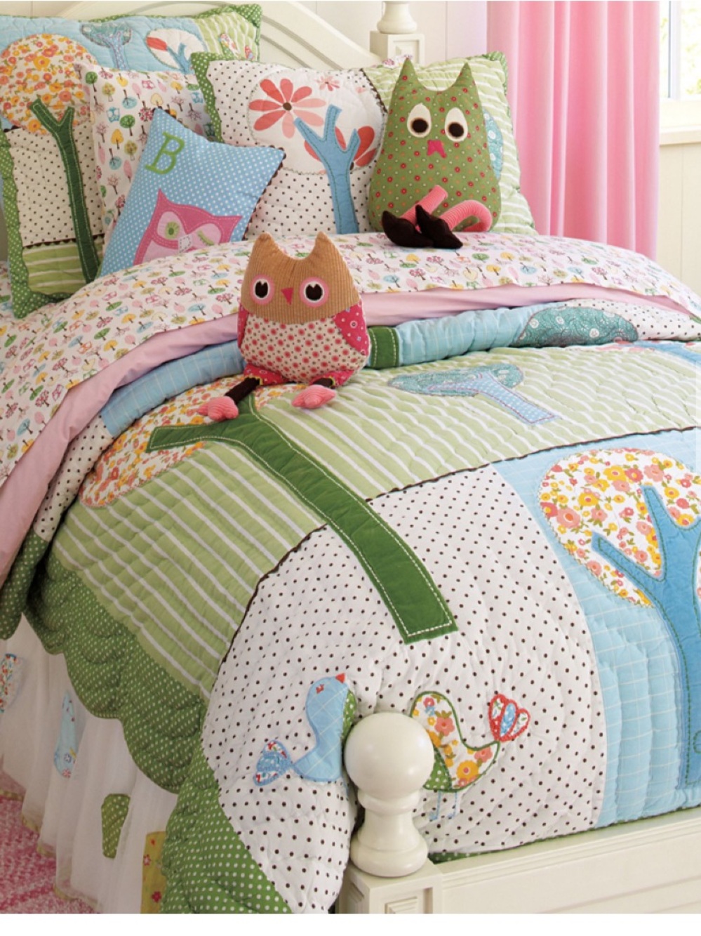 Retired Pottery Barn Kids Twin Brooke Patchwork Tree Quilt in Green, Blue & Pink